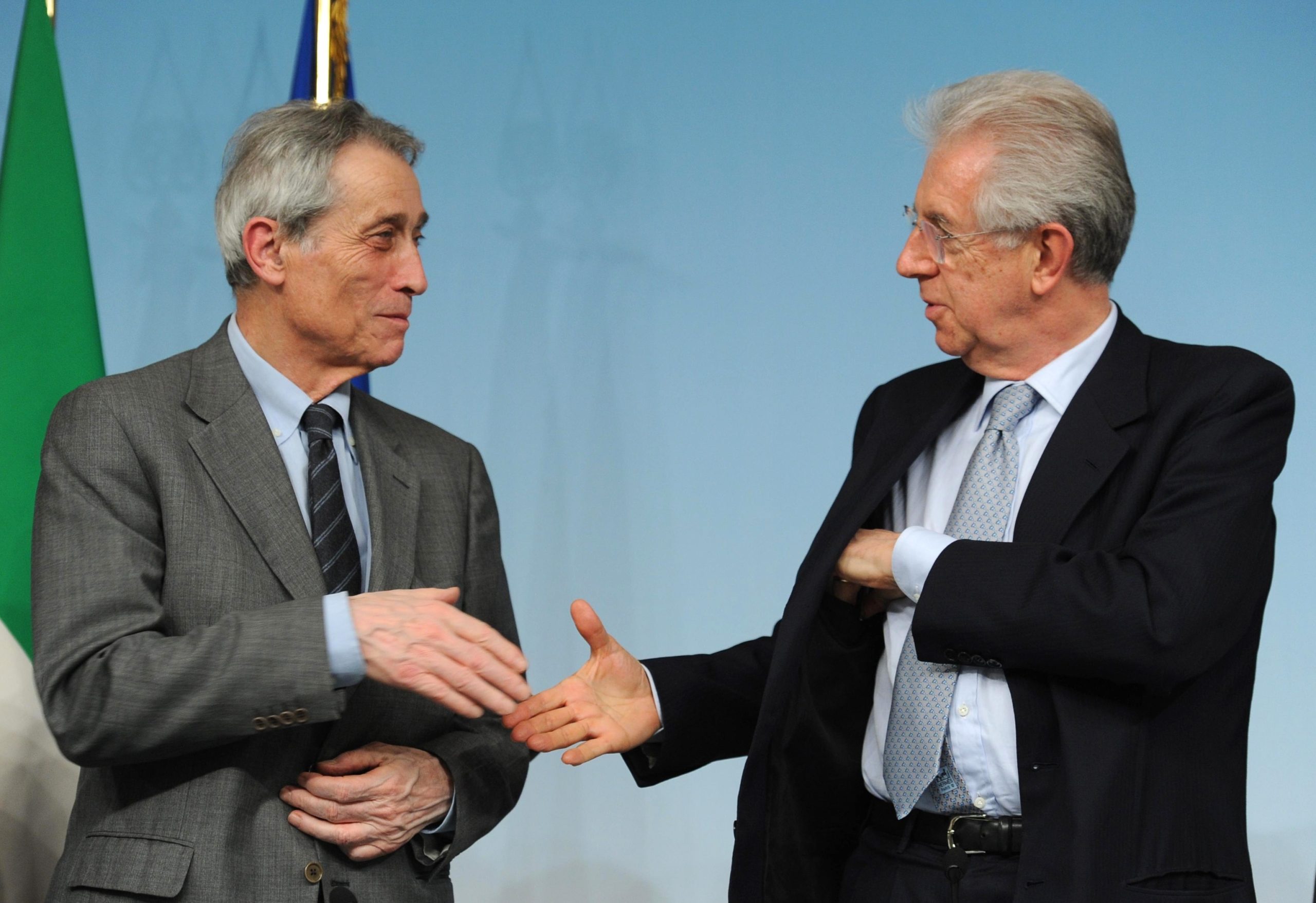 Tagli, le quattro mosse della Consip per la spending review Tagli, le quattro mosse della Consip per la spending review