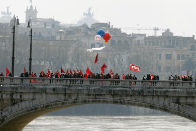 Liberiamoci dei due ladri