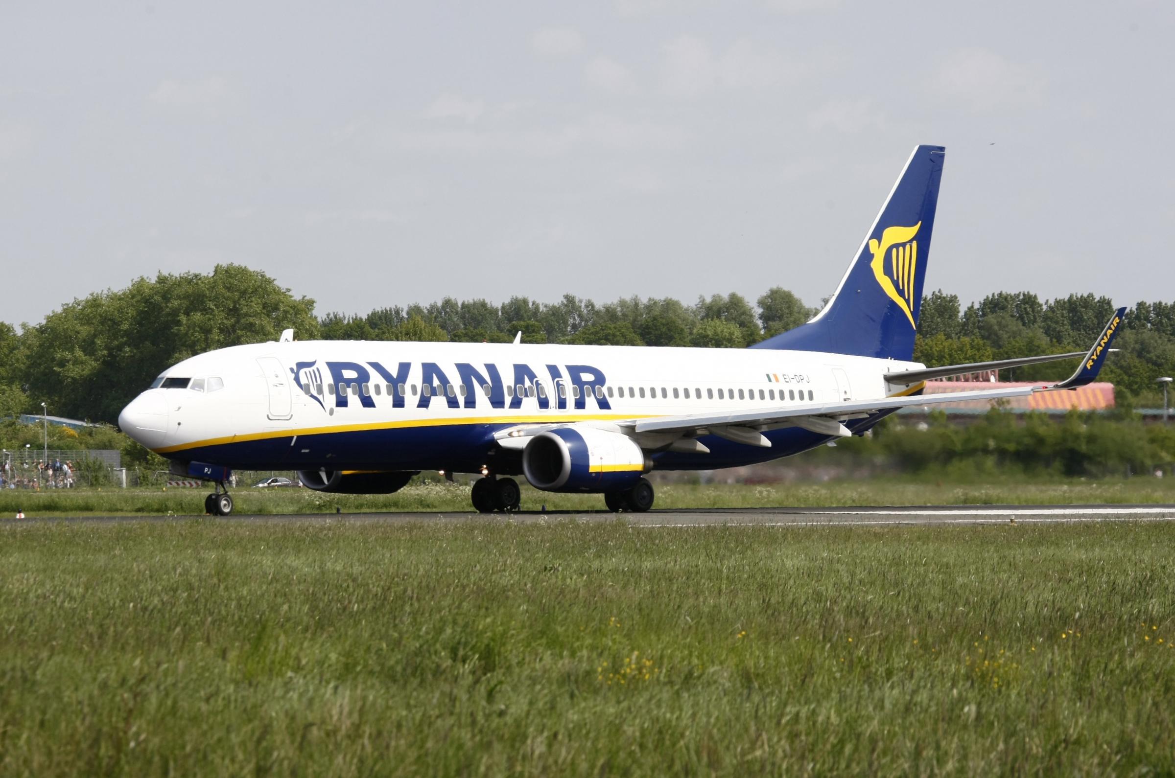Ryanair, “l’avvoltoio” che aleggia su Wind Jet Ryanair, “l’avvoltoio” che aleggia su Wind Jet