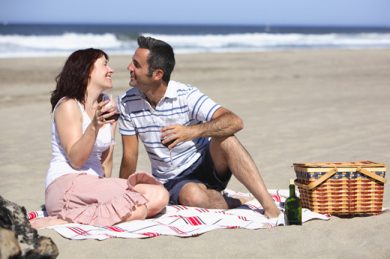 Parmigiana e cotoletta addio, in spiaggia si mangia l’insalata di riso