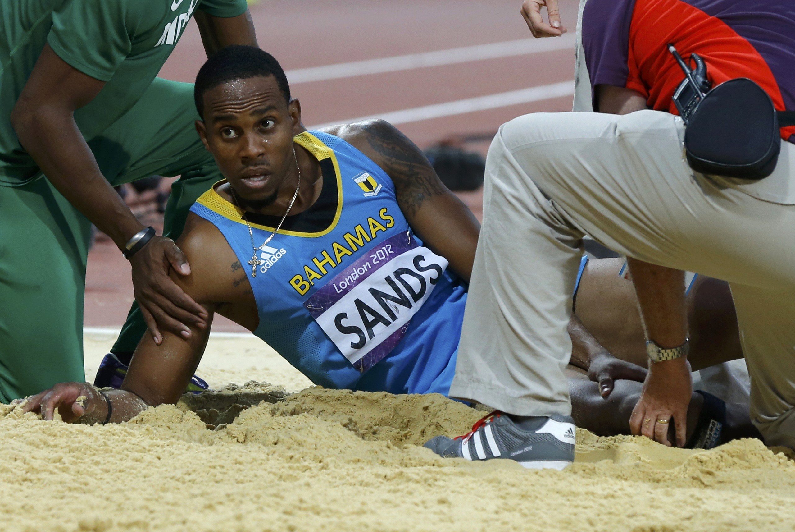 Il ginocchio fa crac. Paura per Sands – FOTO