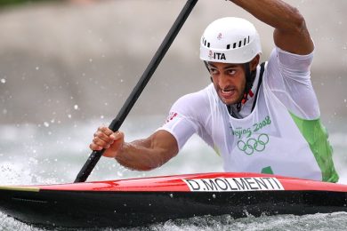 Molmenti di gloria: Twitter celebra l’oro del canoista azzurro
