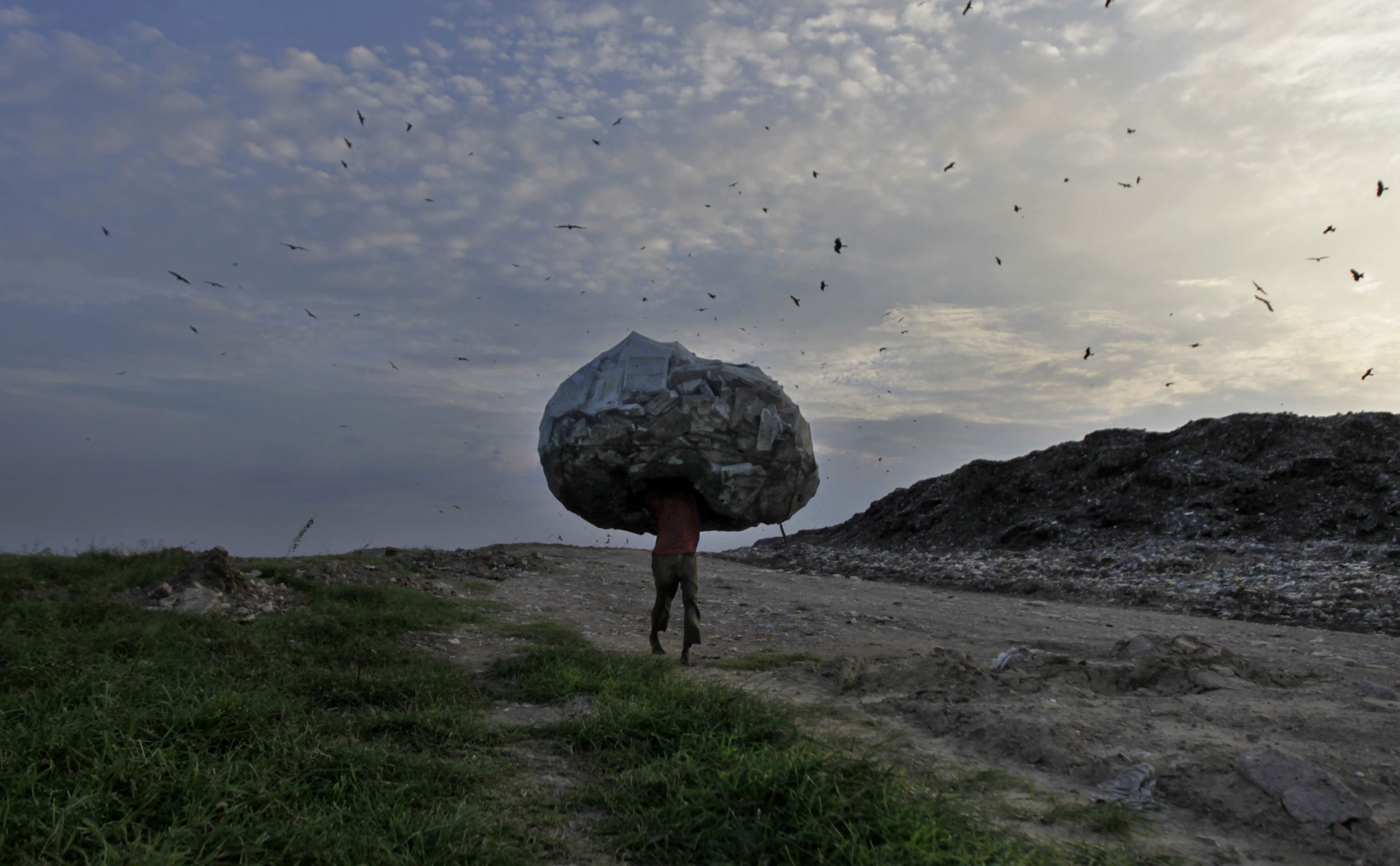 Foto: il popolo delle discariche Foto: il popolo delle discariche
