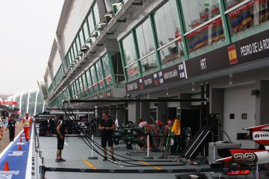Gp Singapore, la Formula 1 corre di notte