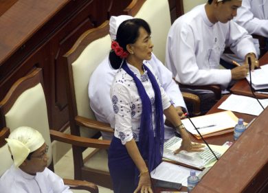 Myanmar: la giunta libera i detenuti politici