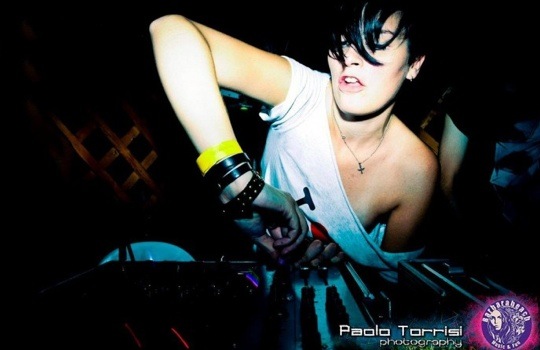 Miss Apple la migliore fra le SheCanDj di tutta Italia. Miss Apple la migliore fra le SheCanDj di tutta Italia.