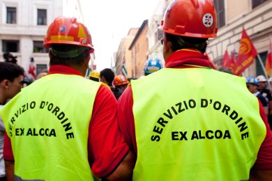 CasaPound: “Un nuovo Iri per salvare l’Alcoa”