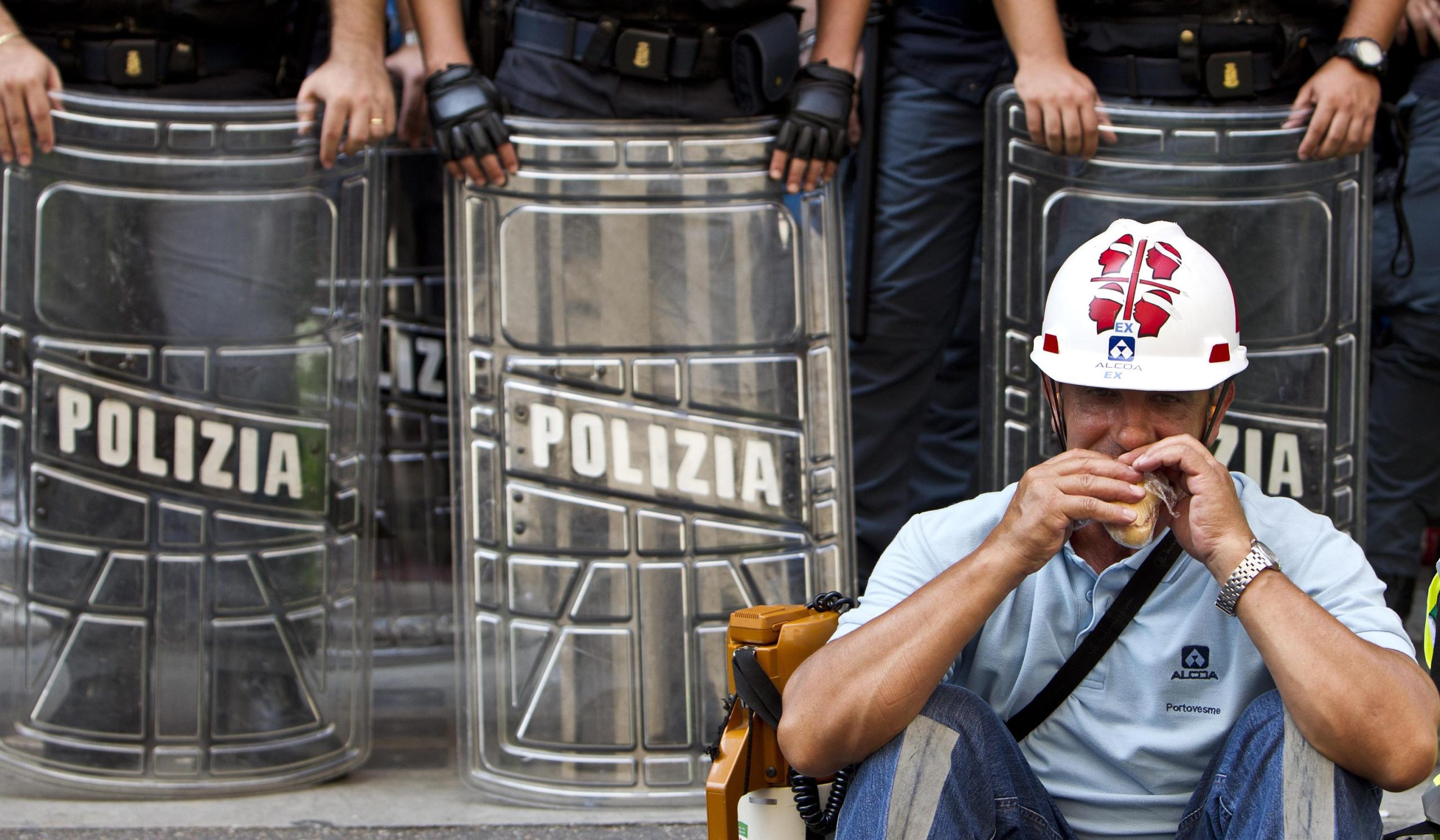 Alcoa, l’ultimo coccio di una politica industriale disastrosa