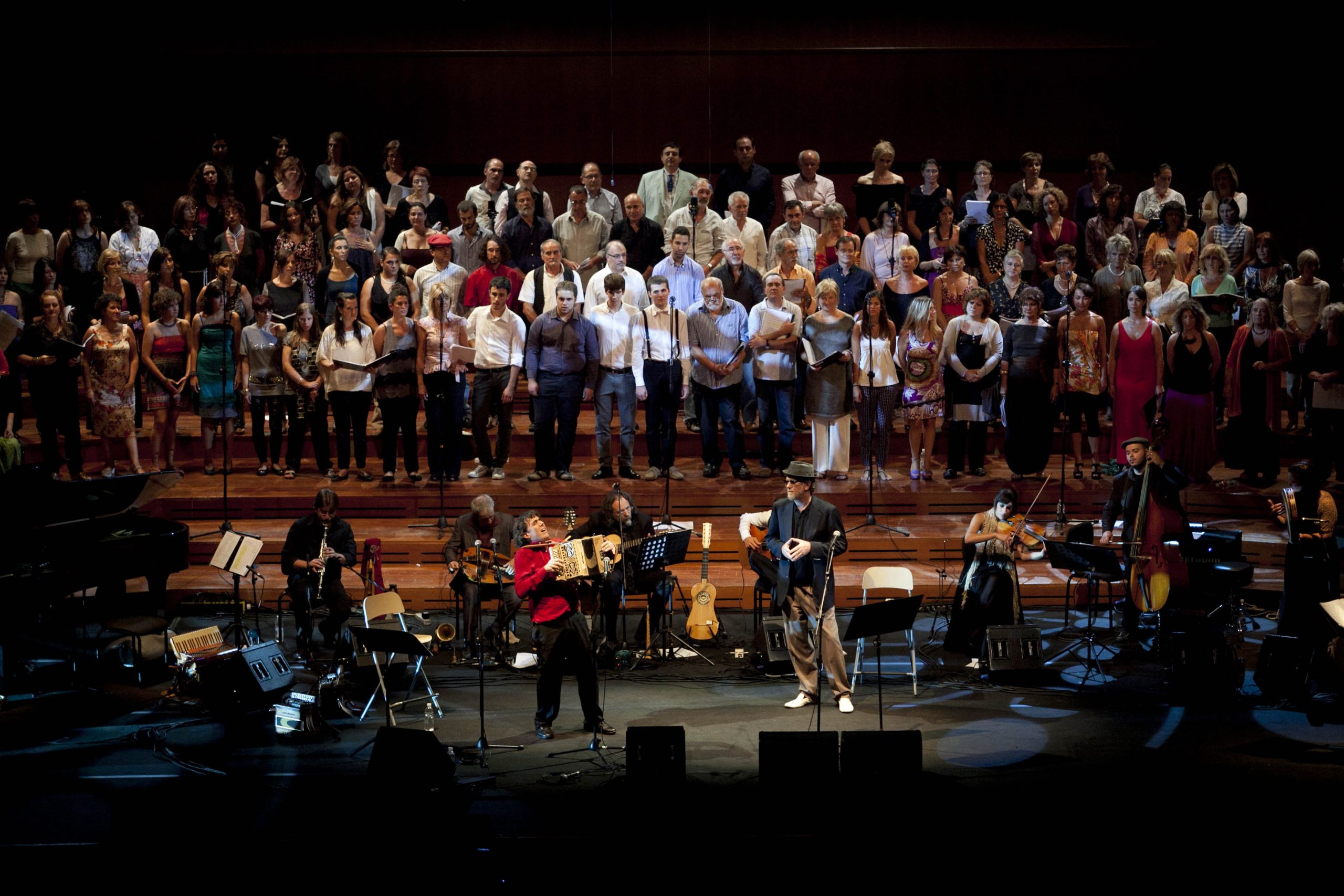 Ambrogio Sparagna: “In tournée con De Gregori canto la poesia popolare”