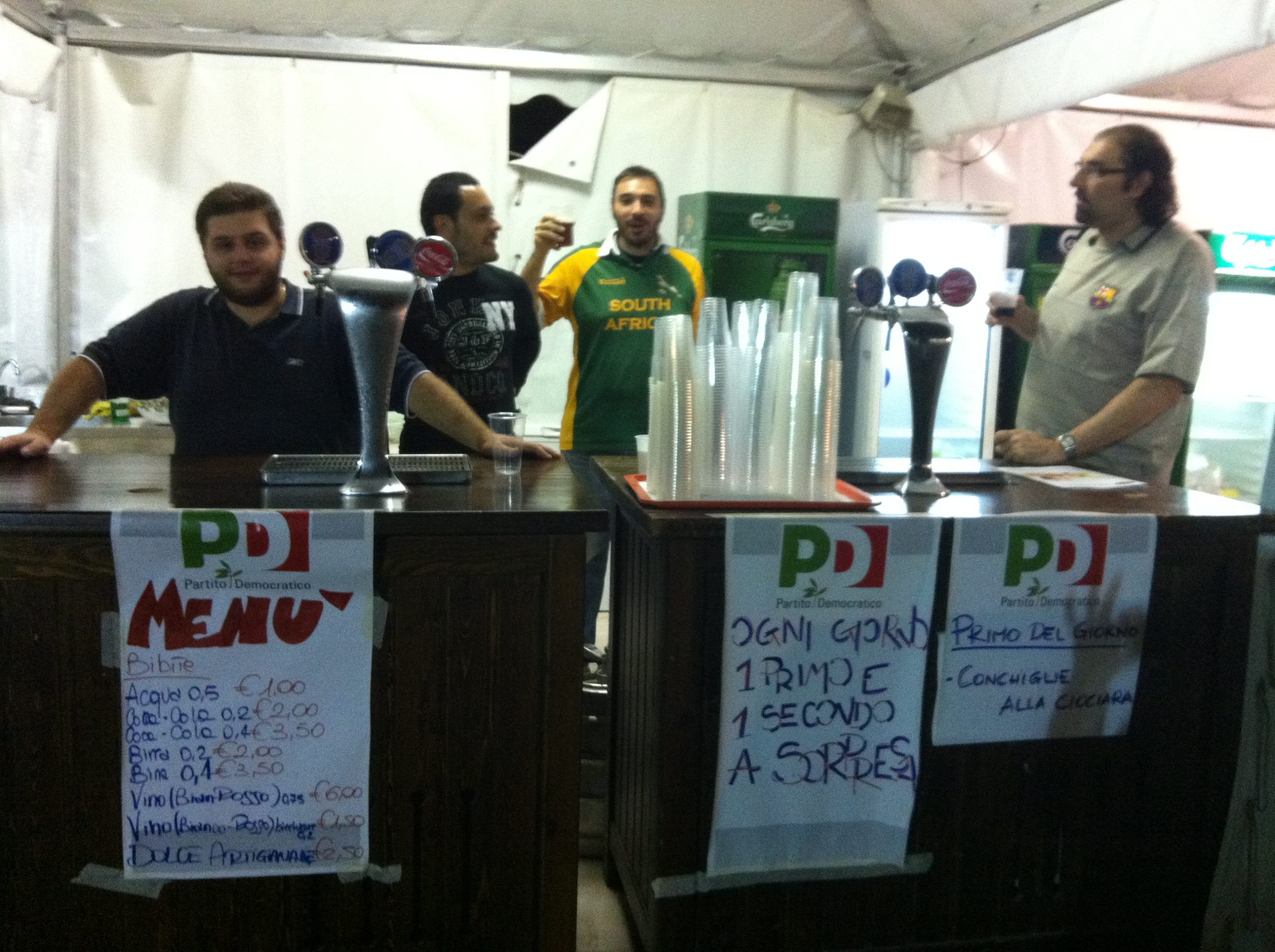 La base del Pd è con Bersani, ma no a Casini La base del Pd è con Bersani, ma no a Casini