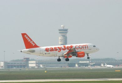 Ad Easyjet sette slot Alitalia per il Roma-Milano