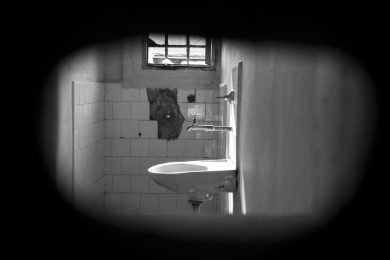 Uomini dentro, foto dal carcere di San Vittore