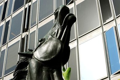 Panico al tg1, se arriva Orfeo finisce la pacchia