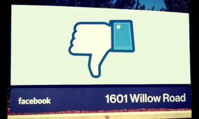 Facebook, dopo il miliardesimo utente arriva la polemica sui Like