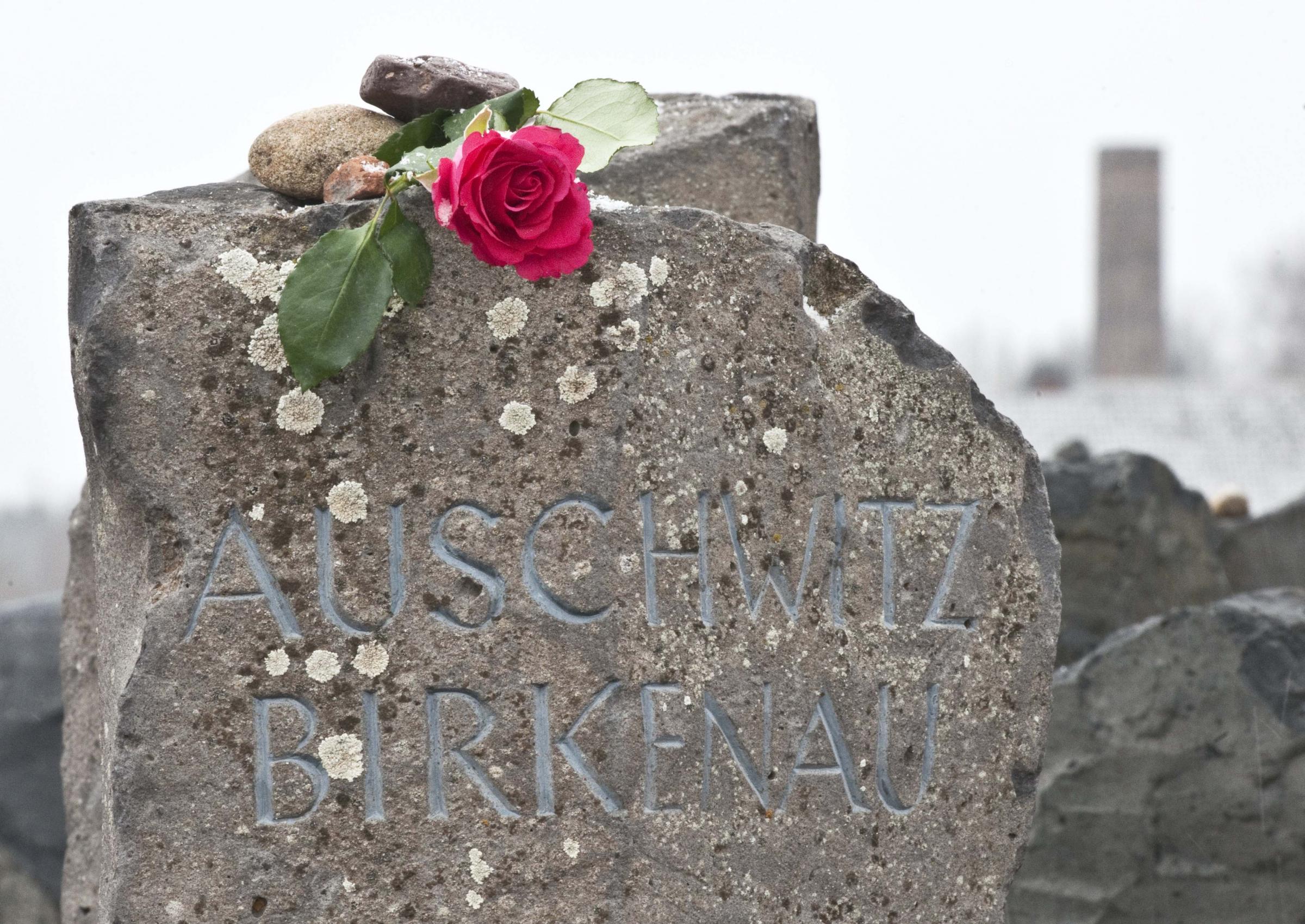 Auschwitz, Buchenwald, Belzec e le indagini riaperte Auschwitz, Buchenwald, Belzec e le indagini riaperte