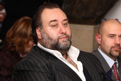 Batman in carcere, adesso Berlusconi rivolti il PdL come un calzino