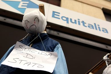 Cartelle pazze, torna l’incubo degli italiani