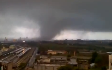 Tromba d’aria sull’Ilva di Taranto