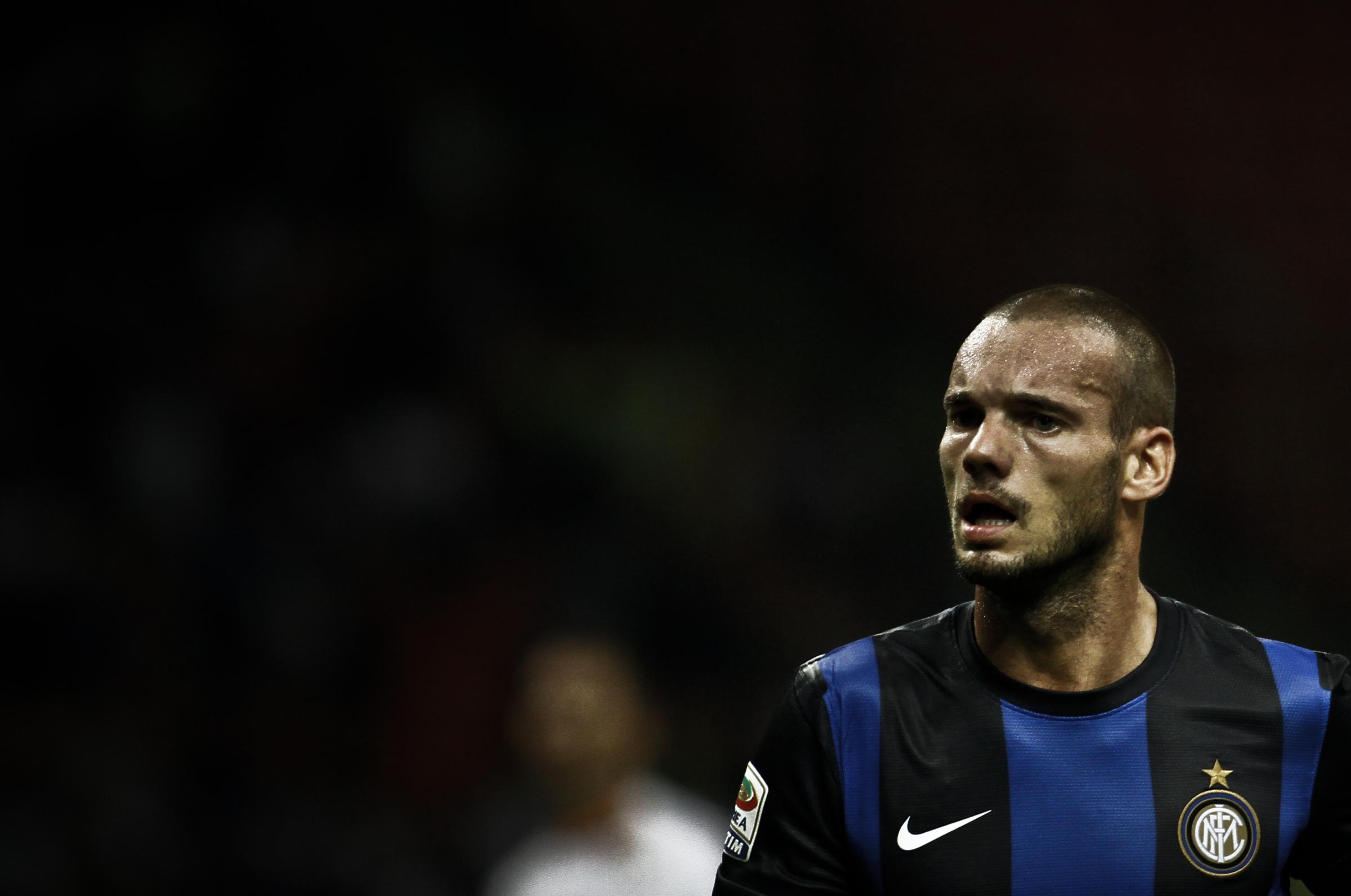 RETROSCENA – Sneijder e il braccio di ferro in nome delle nuove regole sui contratti RETROSCENA – Sneijder e il braccio di ferro in nome delle nuove regole sui contratti