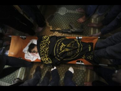 La verità? Israele difende i propri figli, Hamas li usa come scudi umani