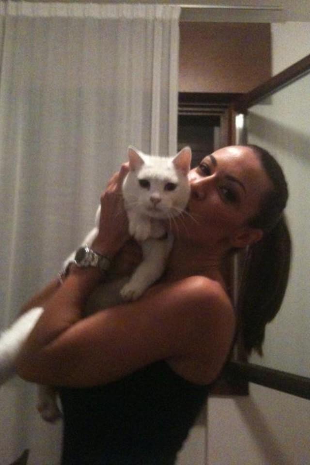 Melita Toniolo e la giornata dei baci su Twitter Melita Toniolo e la giornata dei baci su Twitter