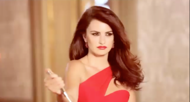 Penelope Cruz, il backstage del calendario Campari