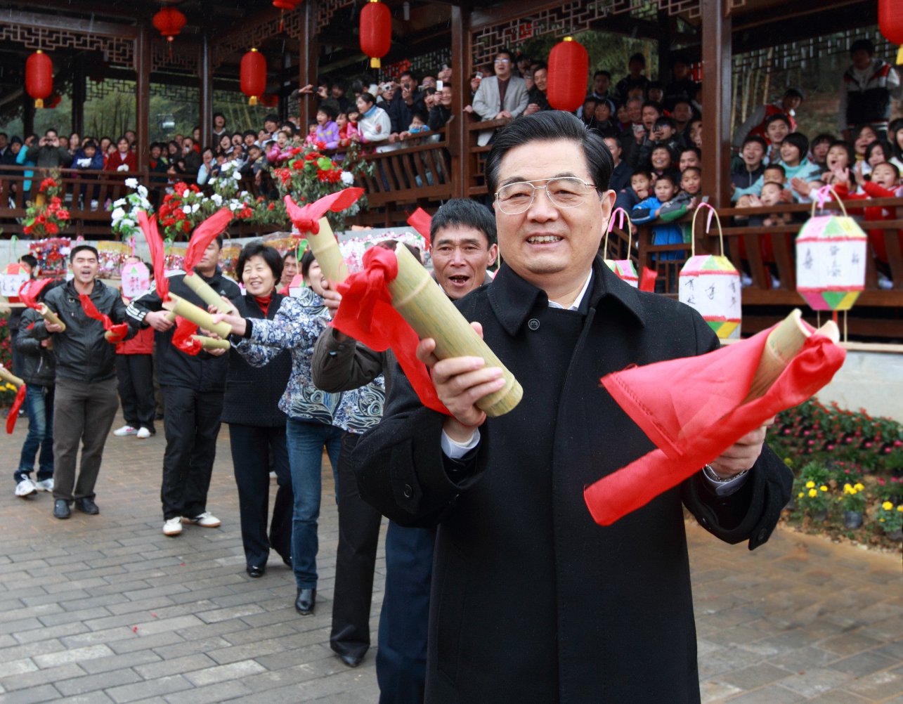 Cina: la comunità della rete condanna le poesie per Hu Jintao