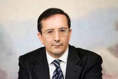 Gubitosi mette a stecchetto  (e imbavaglia) i consiglieri