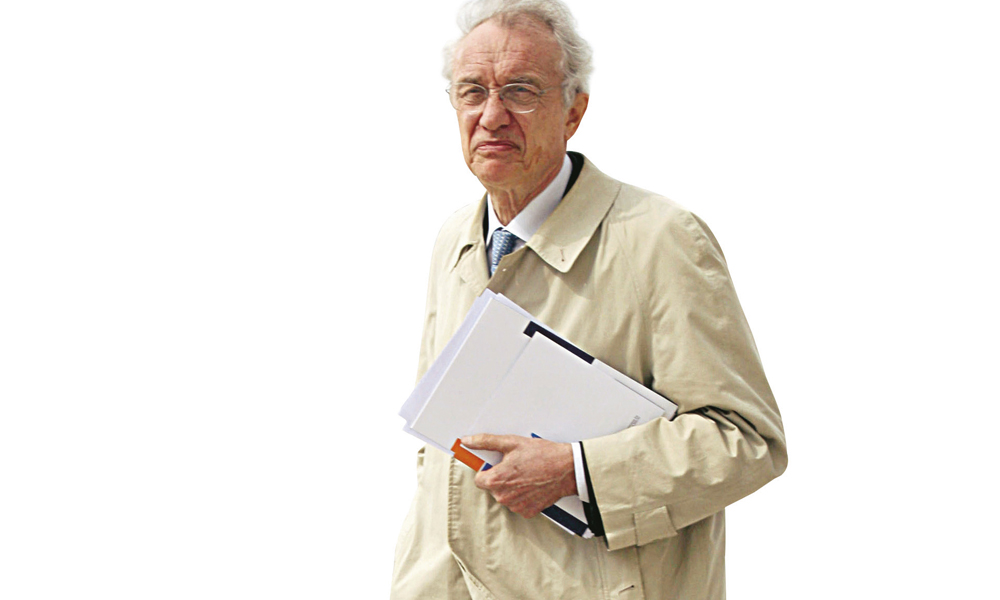 Intesa Sanpaolo: e se Giovanni Bazoli festeggiasse gli 80 anni mandando tutti a quel Paese?