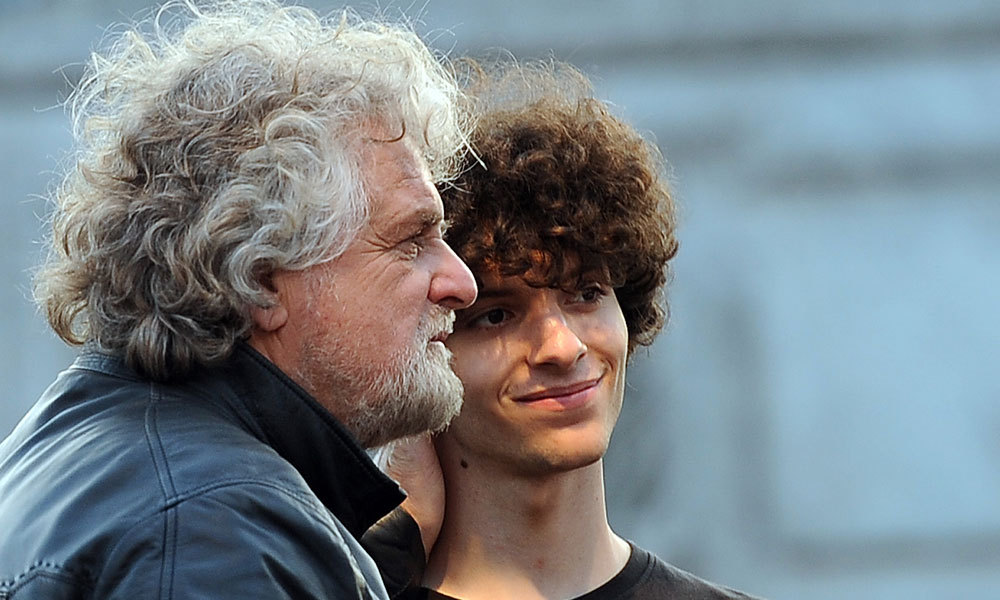 E se Grillo avesse commesso il suo primo errore politico candidando Di Pietro al Quirinale? E se Grillo avesse commesso il suo primo errore politico candidando Di Pietro al Quirinale?