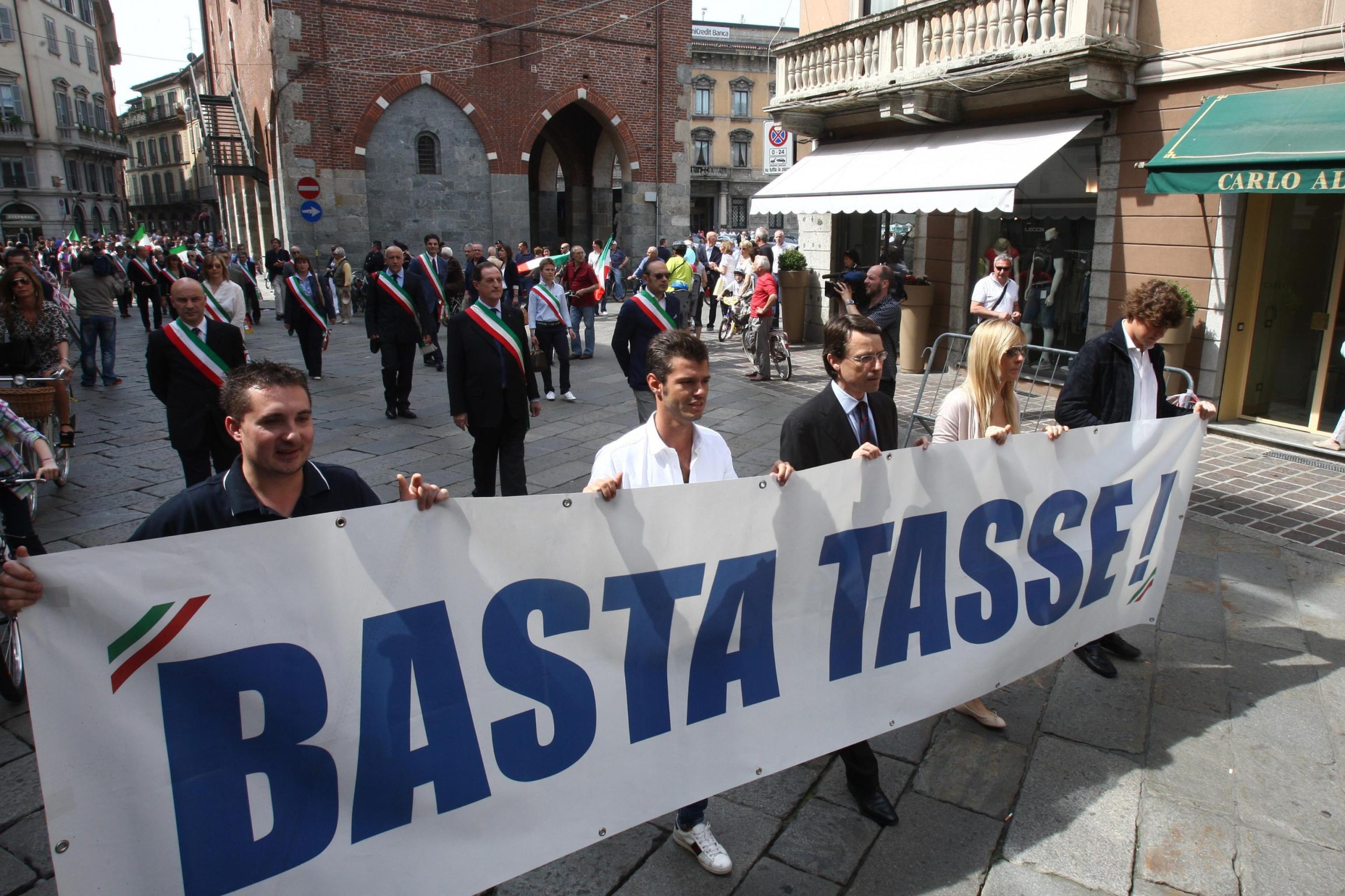 Tares, iva, imu e le altre: tutte le tasse del 2013