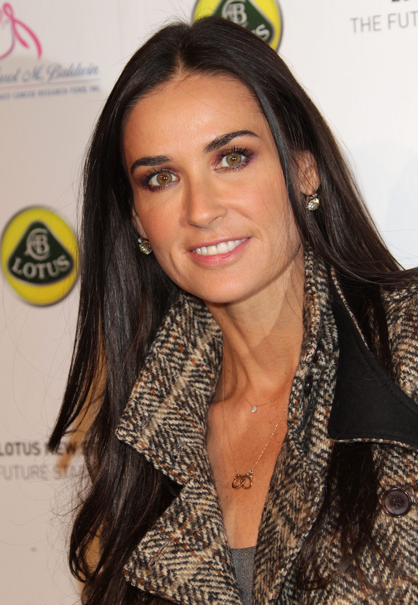 Demi Moore scaricata dal Toy Boy. La storia di una diva in caduta libera Demi Moore scaricata dal Toy Boy. La storia di una diva in caduta libera