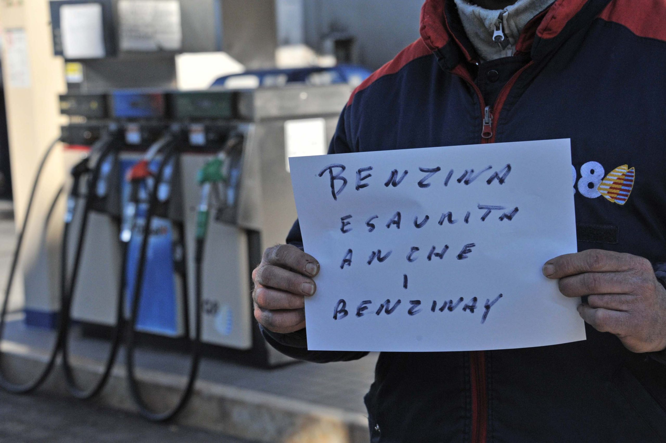 Sciopero dei benzinai, i motivi della serrata Sciopero dei benzinai, i motivi della serrata