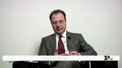 Il direttore presenta il numero in edicola il 6 dicembre