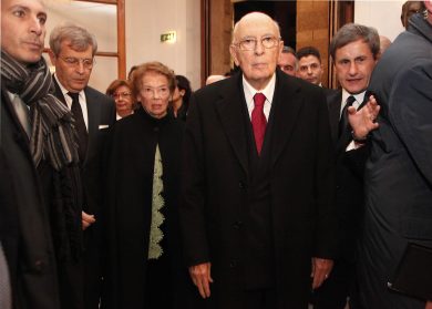 Accolto il ricorso di Napolitano. Polemiche sul web