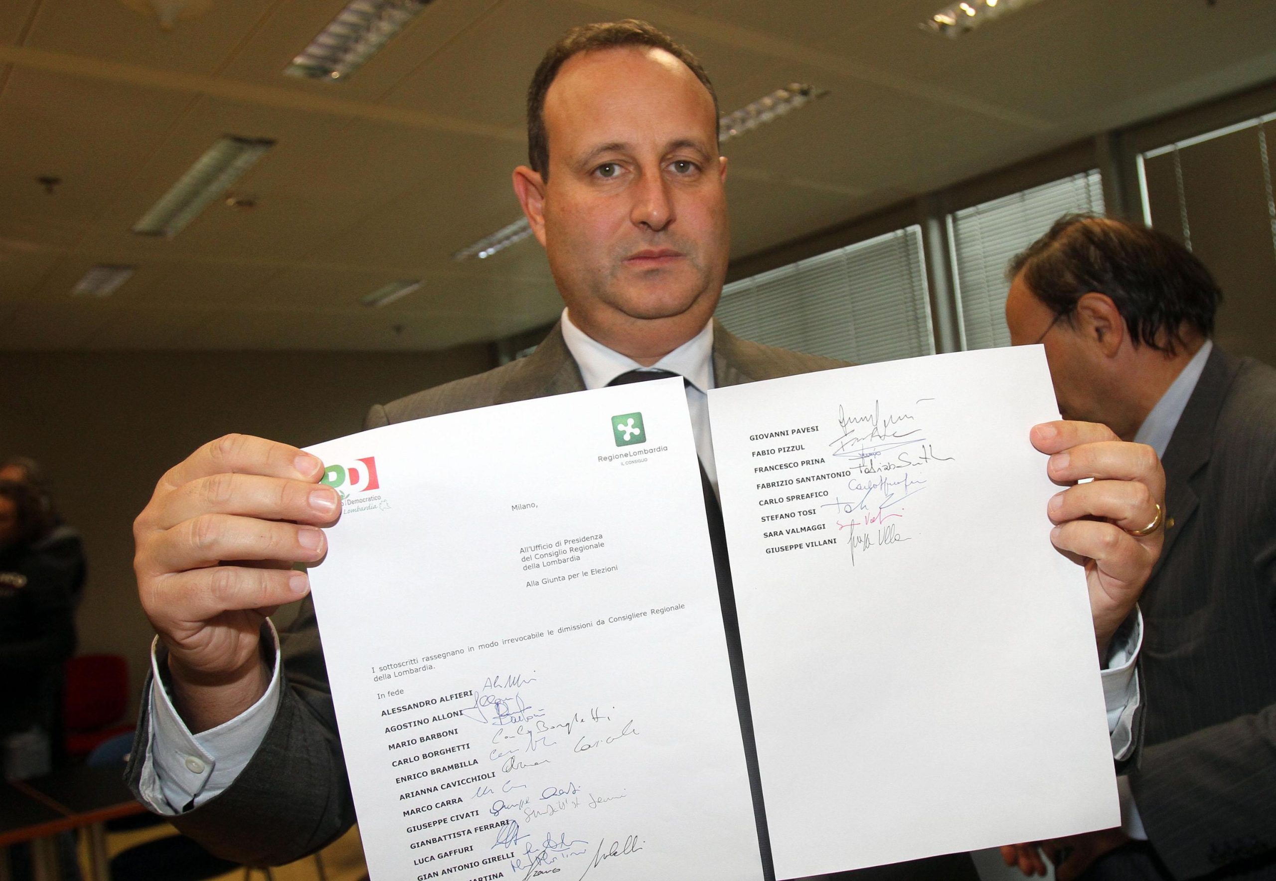 Il Pd, la nutella e le spese folli dei gruppi lombardi – INTERVISTA