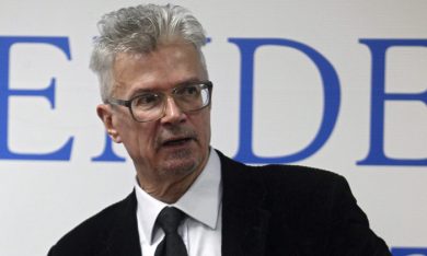 Limonov, ecco il nuovo libro ‘Il trionfo della metafisica’