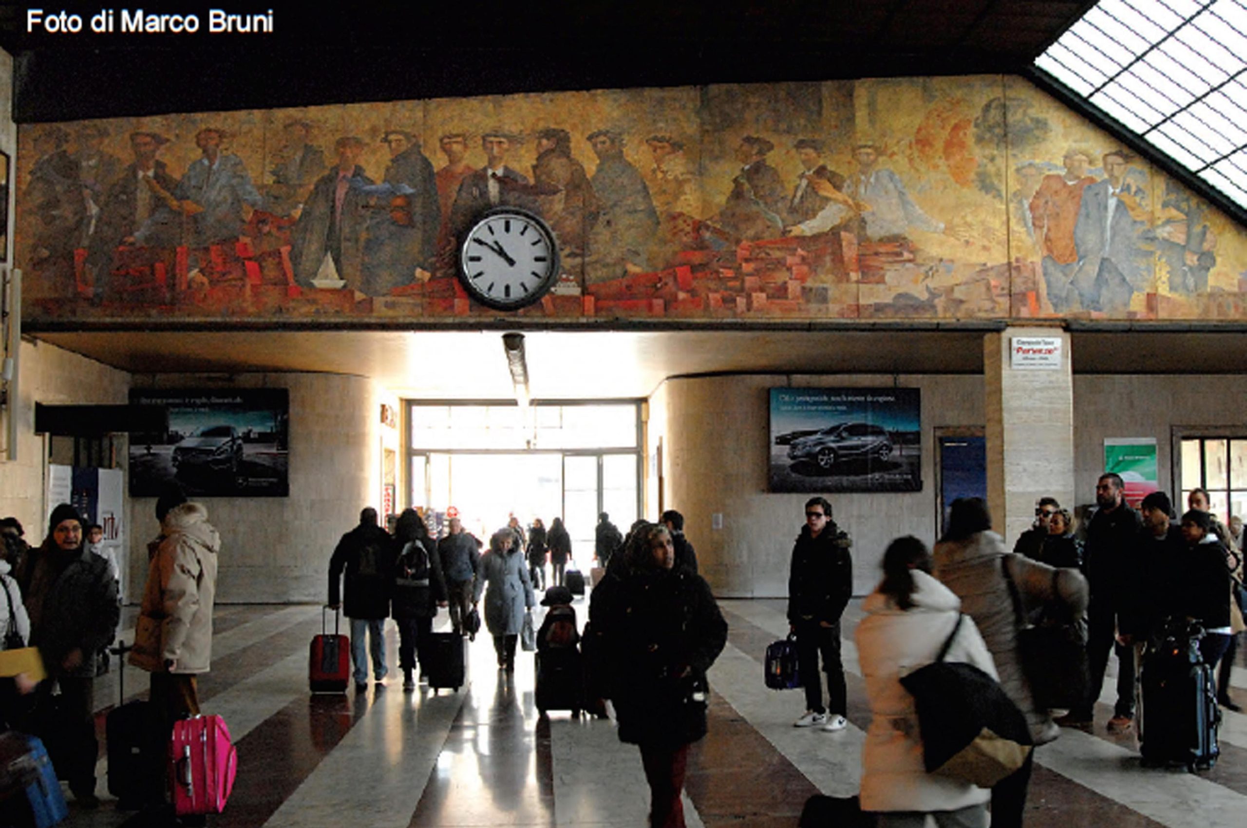 Aeroporti, la scure di Passera Aeroporti, la scure di Passera