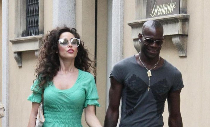 Mario Balotelli, tutte le donne di SuperMario Mario Balotelli, tutte le donne di SuperMario