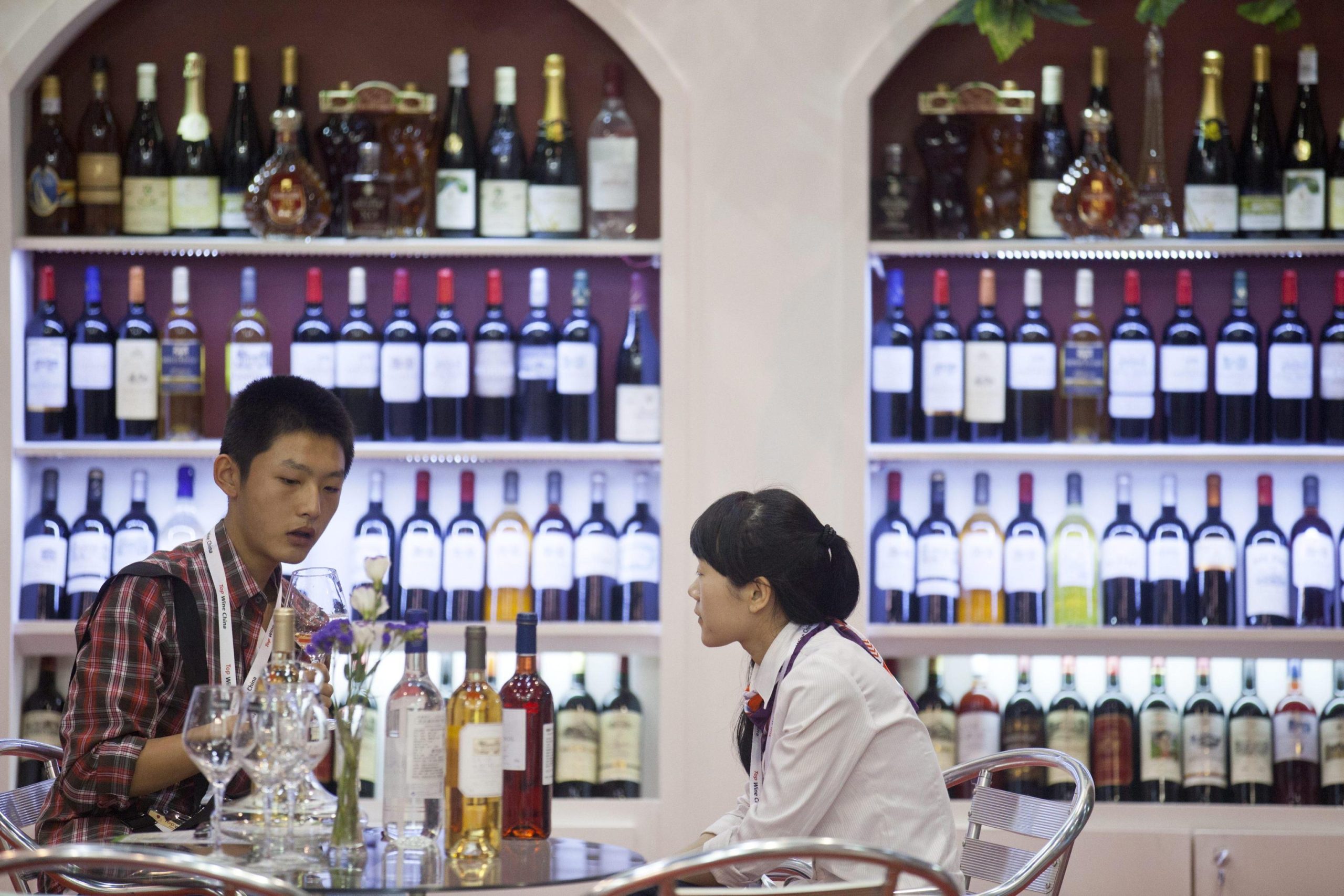 La Francia in crisi mette all’asta i suoi vini più pregiati La Francia in crisi mette all’asta i suoi vini più pregiati