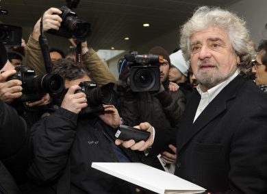 Mps, il discorso di Grillo e il ‘buco da 14 miliardi di euro’