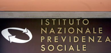 Pensioni e buste arancioni, sindacati contro Inps