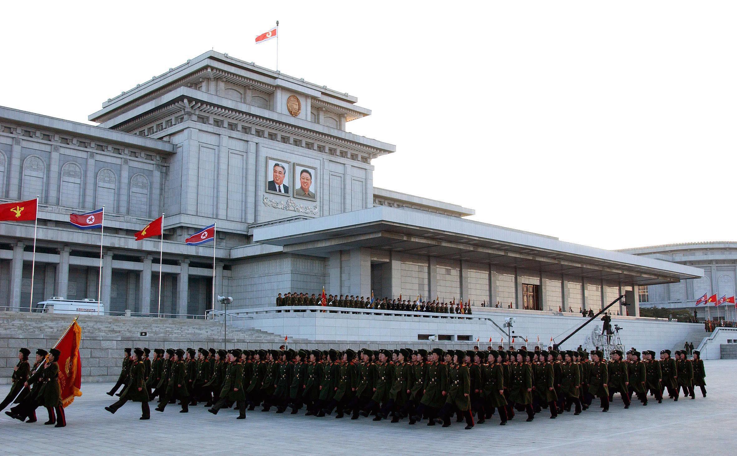 Rivoluzione a Pyongyang, via libera ai cellulari per gli stranieri Rivoluzione a Pyongyang, via libera ai cellulari per gli stranieri