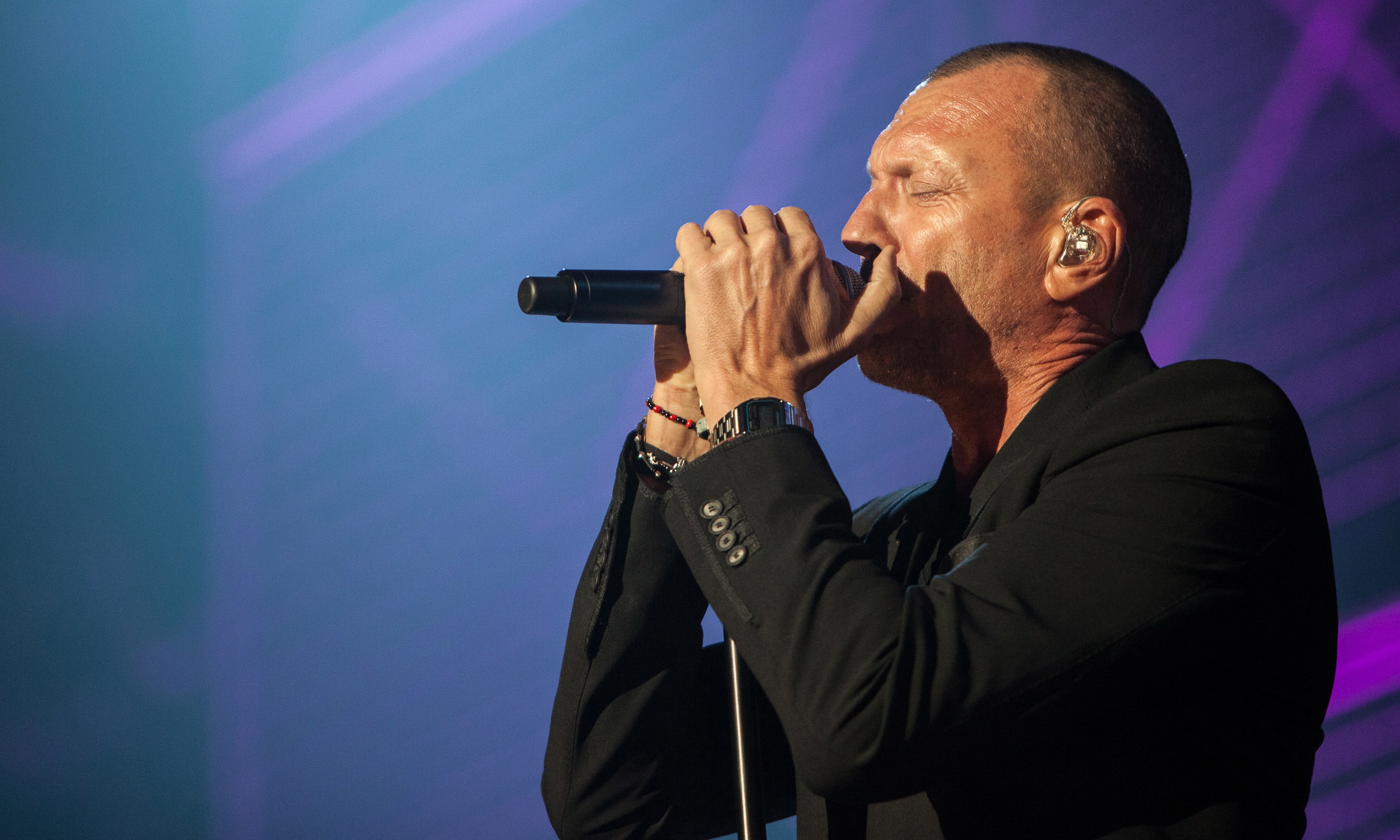 Biagio Antonacci a Milano: la recensione del concerto finale. L’uomo, la sicurezza e la virilità Biagio Antonacci a Milano: la recensione del concerto finale. L’uomo, la sicurezza e la virilità