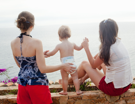 Figli ai gay: ‘Scimmiottare una famiglia non mi interessa’ Figli ai gay: ‘Scimmiottare una famiglia non mi interessa’