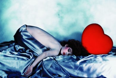 Guy Bourdin, fotografo di moda: surrealismo, provocazione e humour
