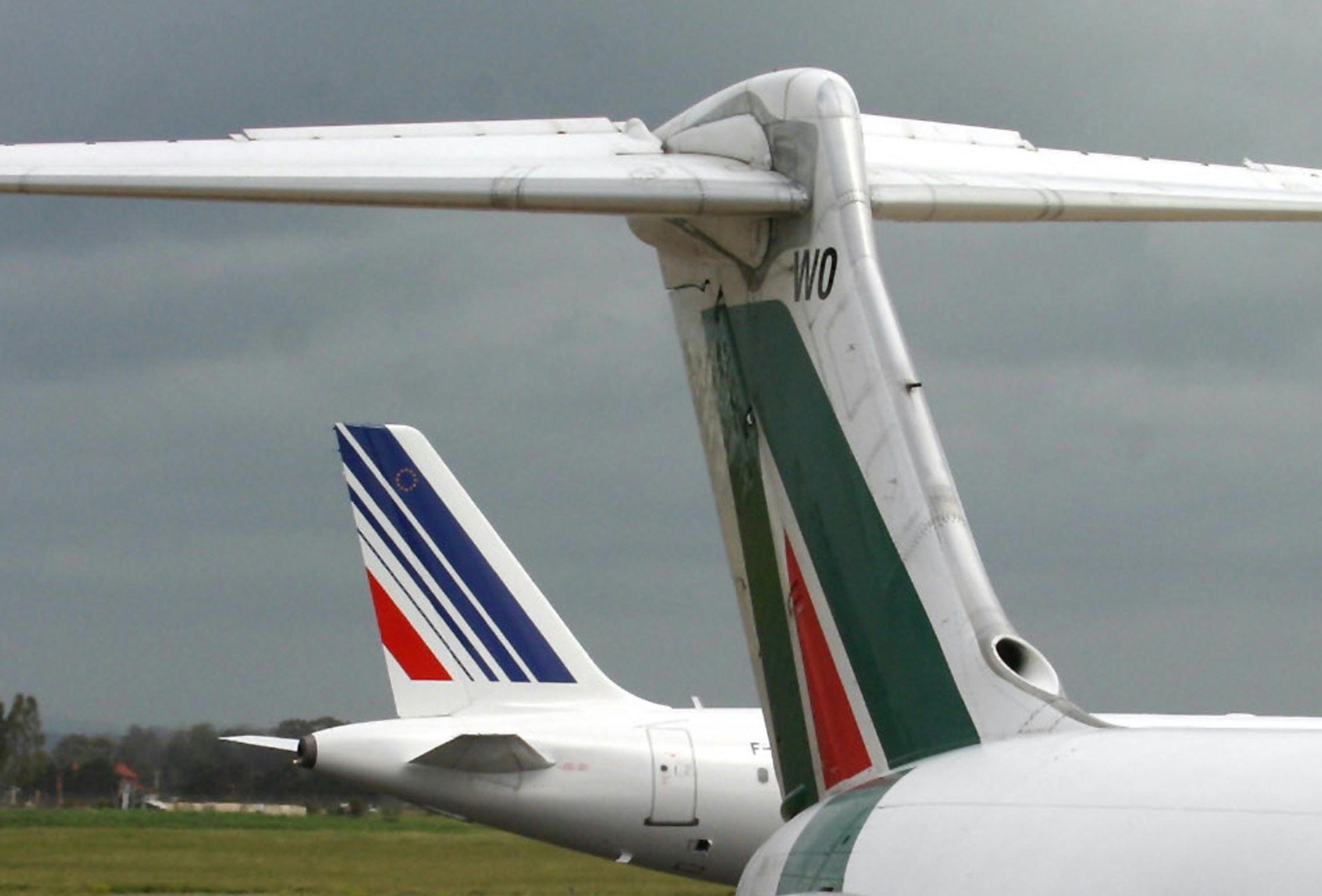 Alitalia’s investor are considering possible sale Alitalia’s investor are considering possible sale