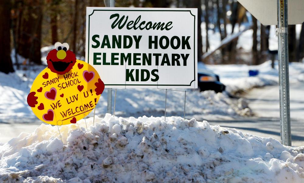 Sandy Hook School, ritorno a scuola dopo la strage Sandy Hook School, ritorno a scuola dopo la strage