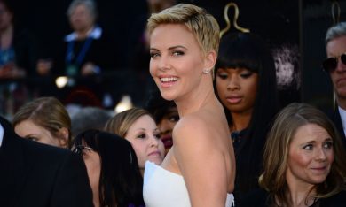 Oscar 2013, Charlize Theron e i capelli corti