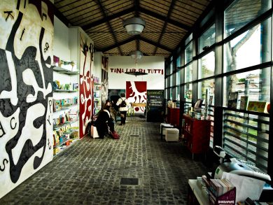 ‘Tana liberi tutti’, una libreria per ragazzi nel cuore della Città dell’Altra Economia